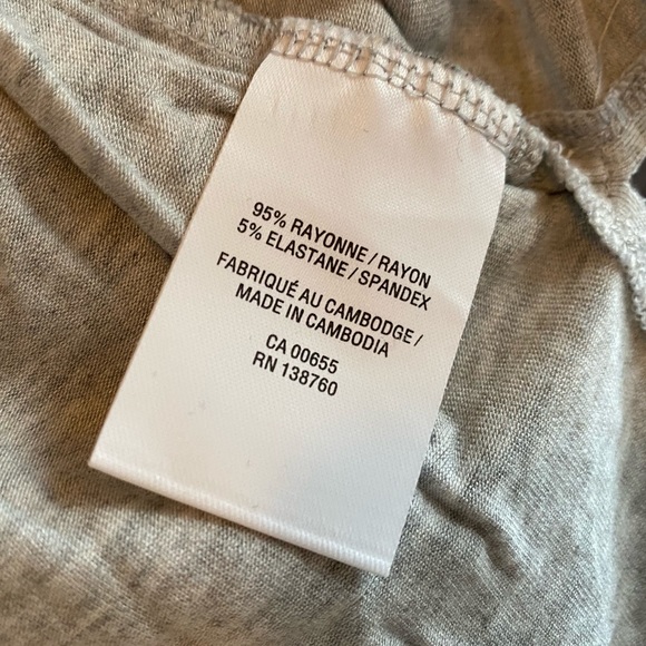 Reitmans Casual T-Shirt, Semi Cropped Shirt, Workout Wear, Positive Graphic Tee - Picture 3 of 3